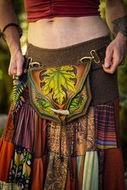 Green Maple Leaf - Elven Tooled Leather Expandable Belt Bag Purse - Lotus Leather